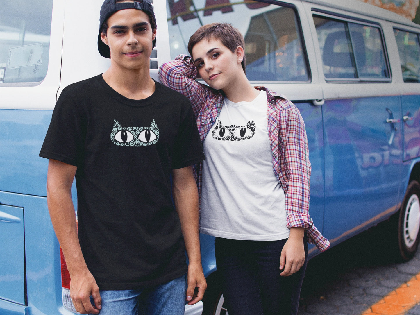 T-shirt with Creative Cat Design
